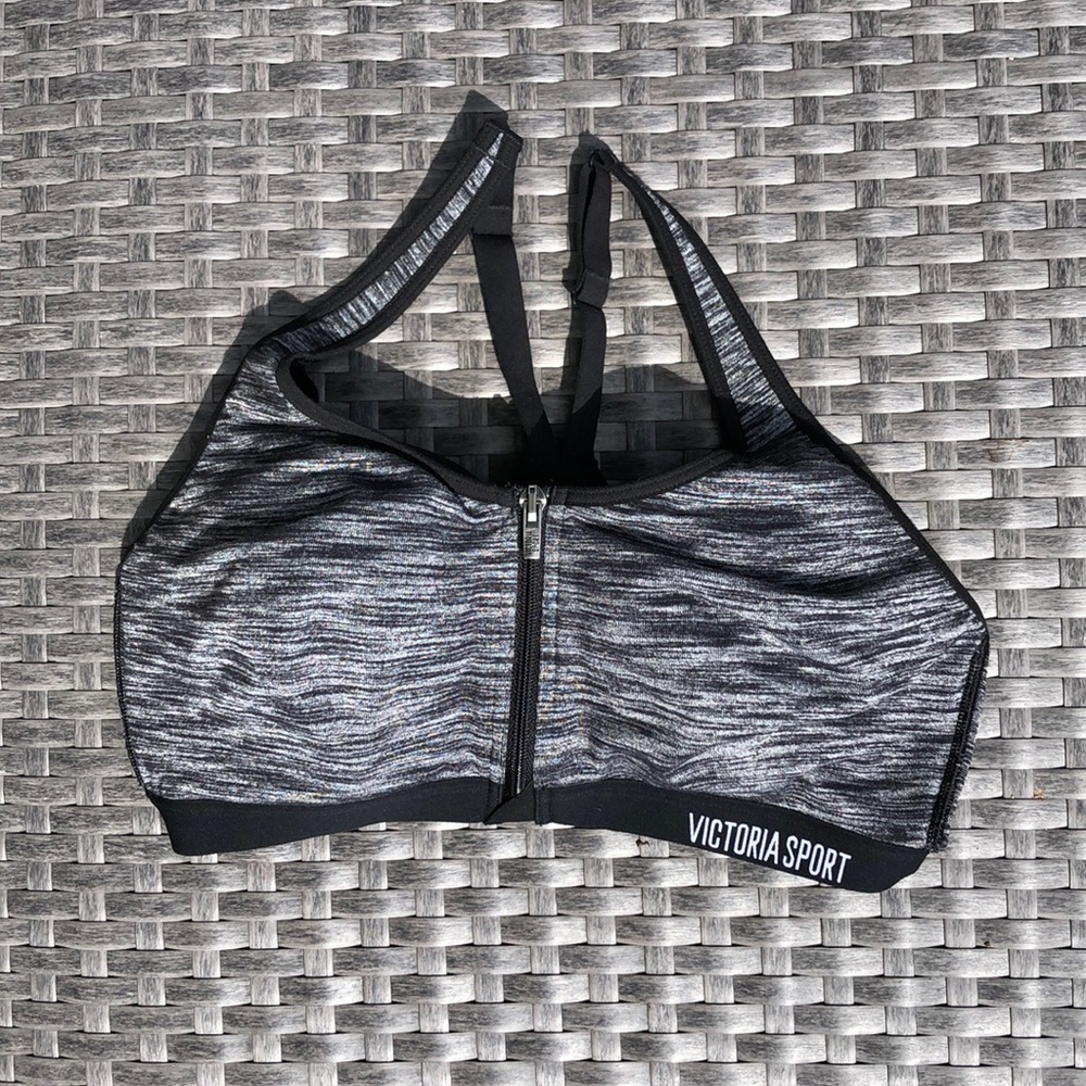 Victoria’s Secret Knockout Sports Bra 36C